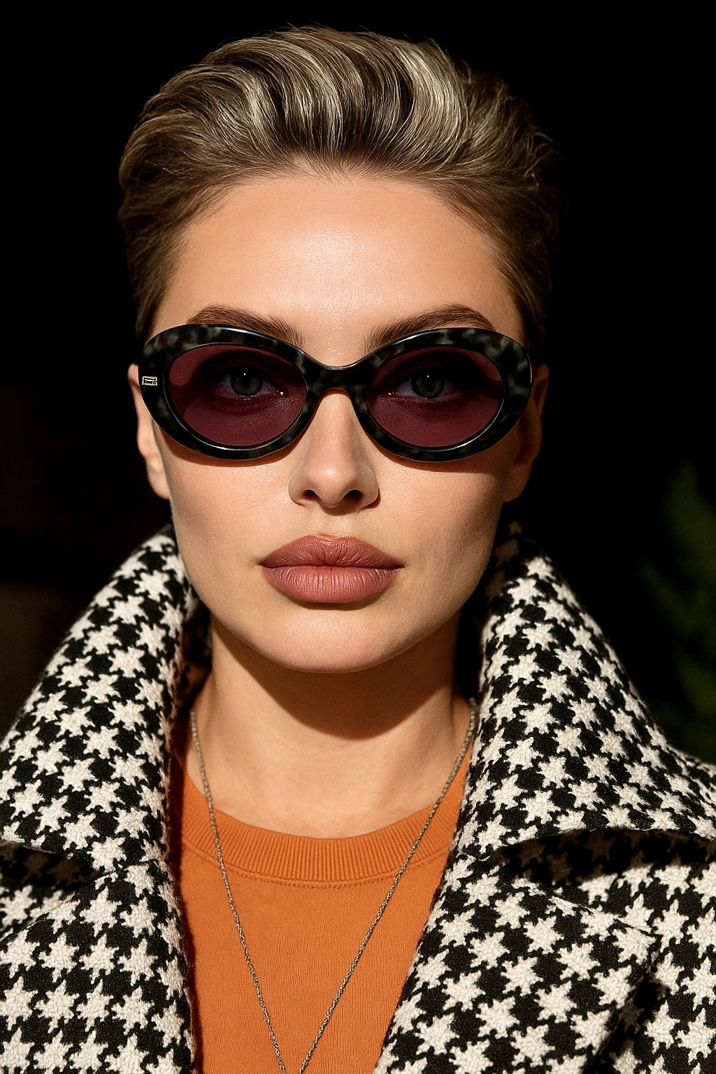 BLANG Eyewear – Schicke Tortoise-Sonnenbrille im Oval-Design