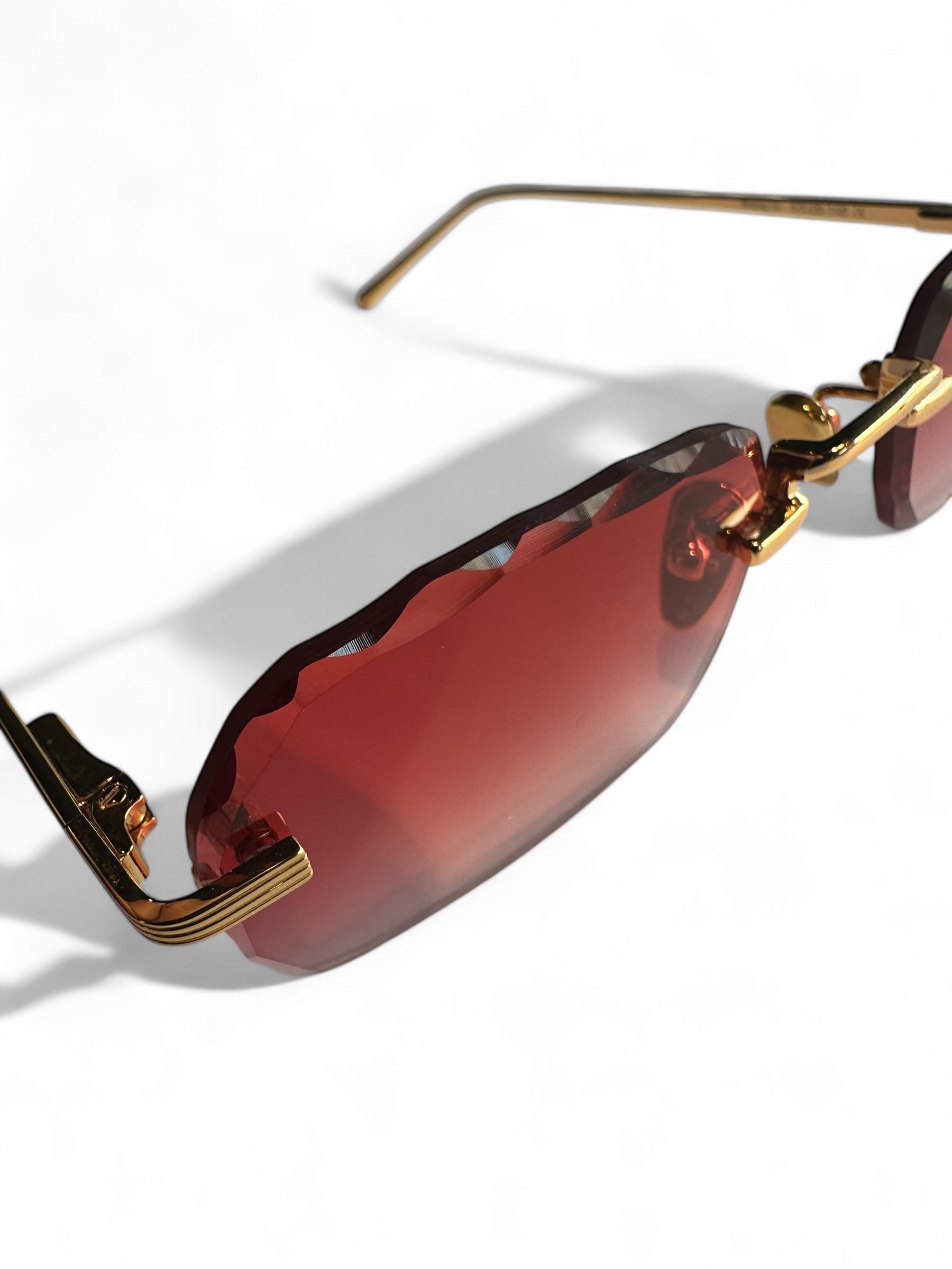 BLANG Eyewear – Randlose Statement-Sonnenbrille mit Facettenschliff