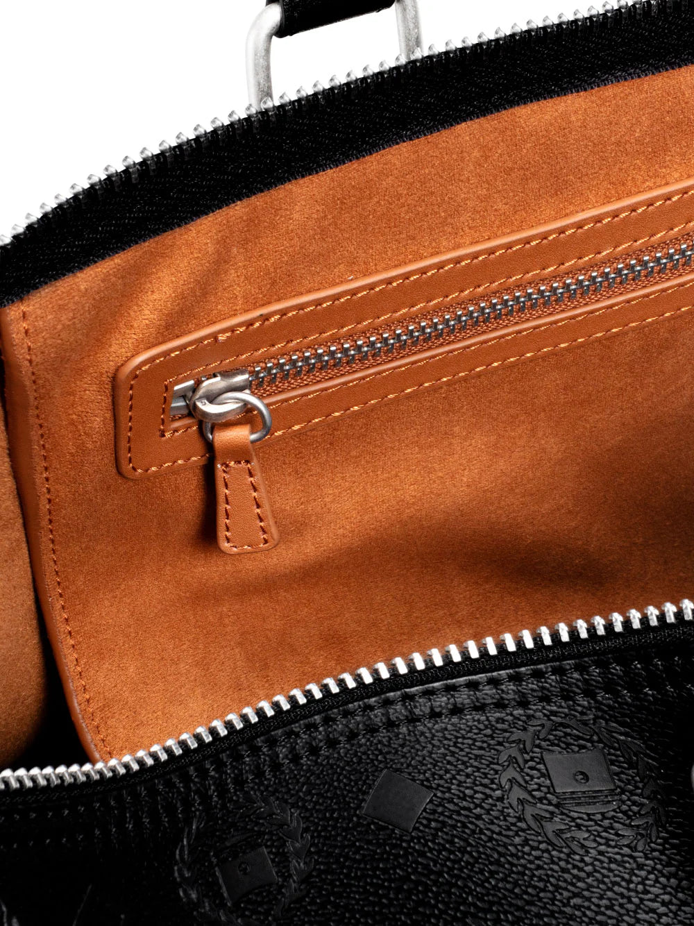 BORGO Nardo Nero Weekender Bag