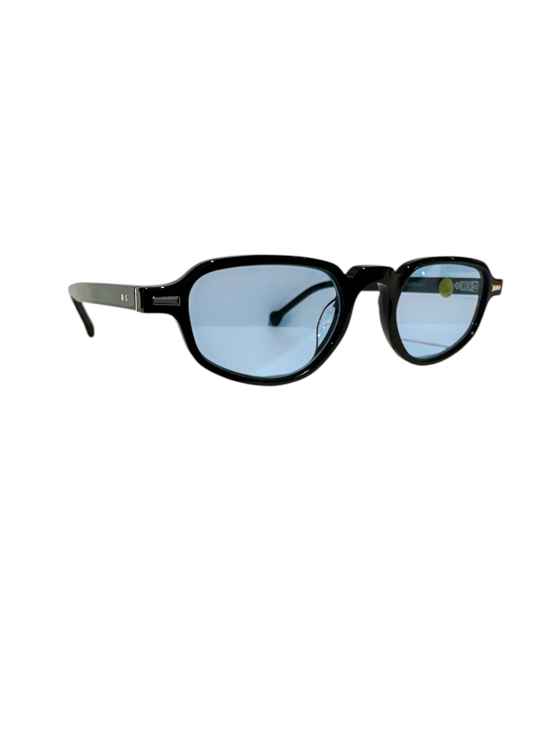 Black Frame • Blue Lens**